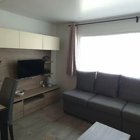 Кемпинг Mobilhomme Confort 4 A 6 Pers, 3 Nuits Minimums